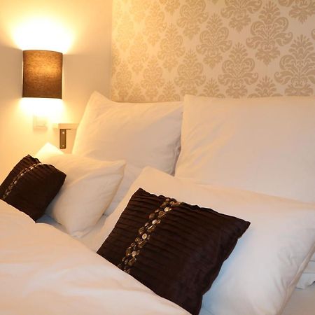 List Five - Your British Guesthouse Stuttgart Ngoại thất bức ảnh