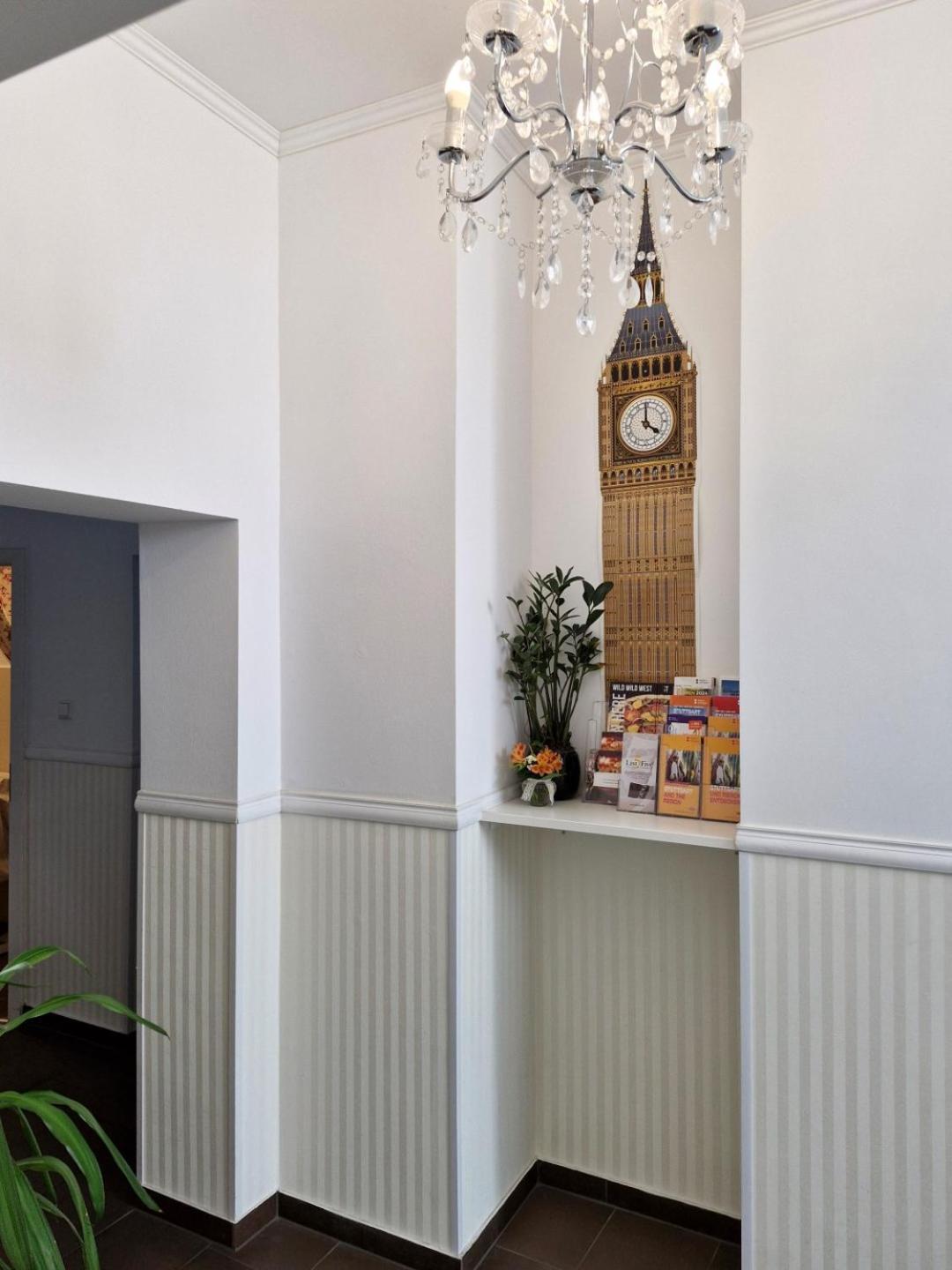 List Five - Your British Guesthouse Stuttgart Ngoại thất bức ảnh