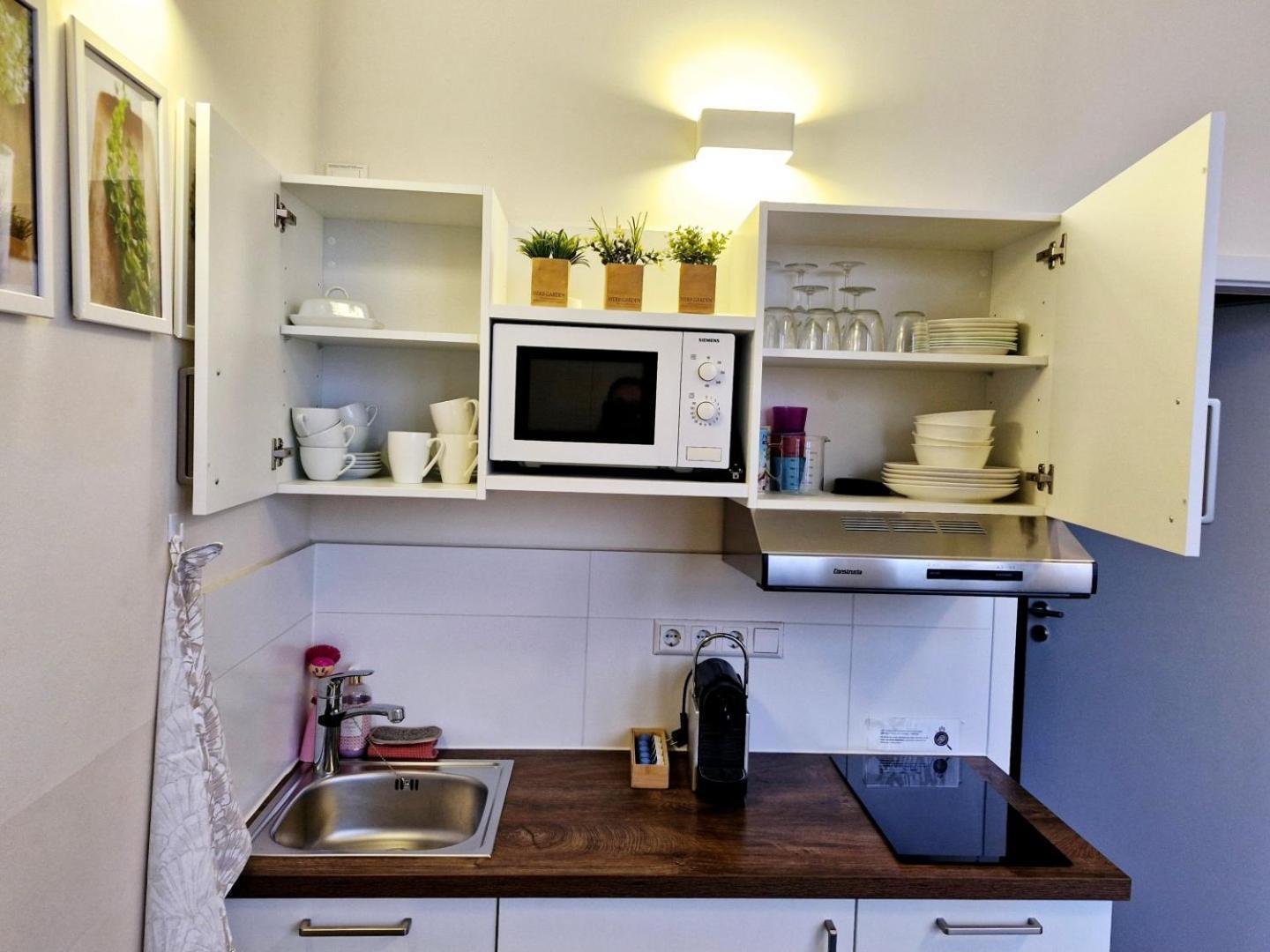 List Five - Your British Guesthouse Stuttgart Ngoại thất bức ảnh