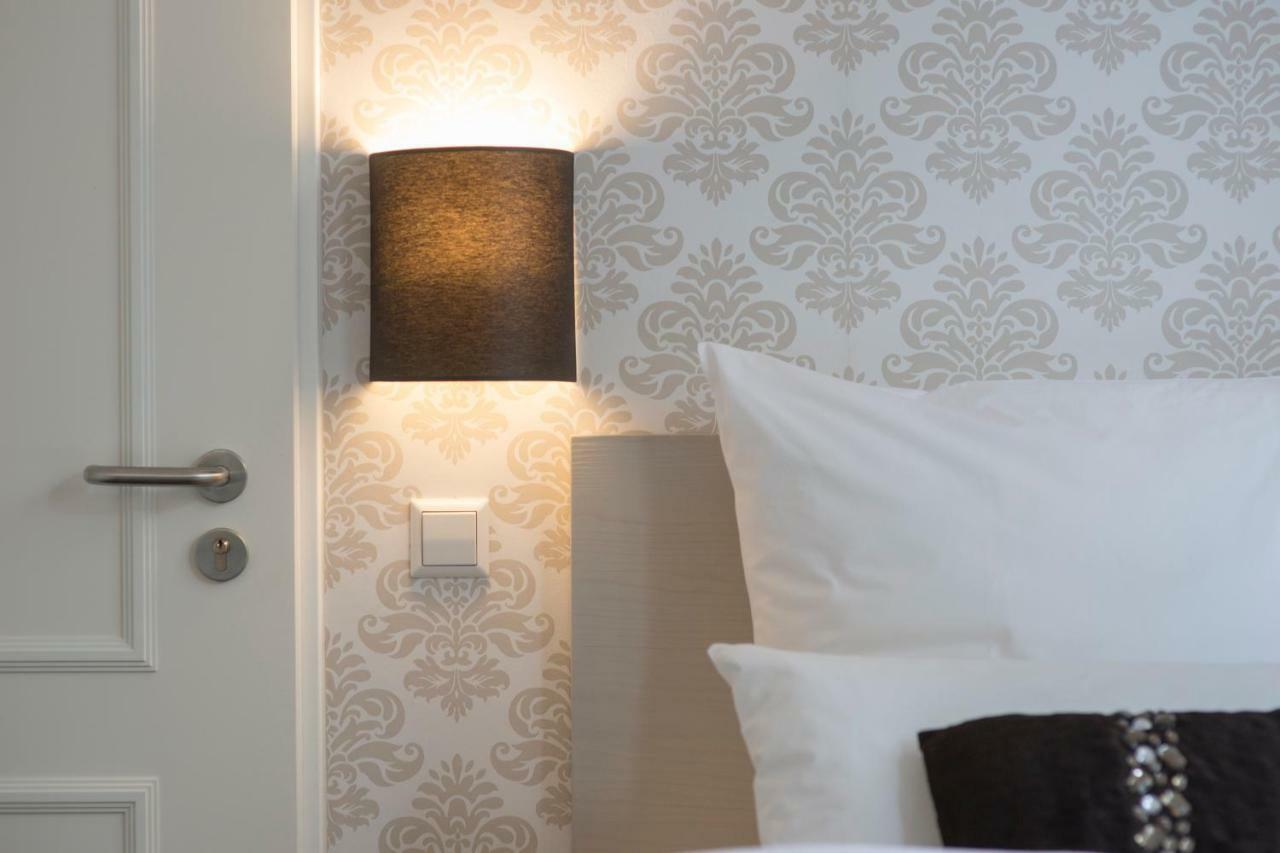 List Five - Your British Guesthouse Stuttgart Ngoại thất bức ảnh